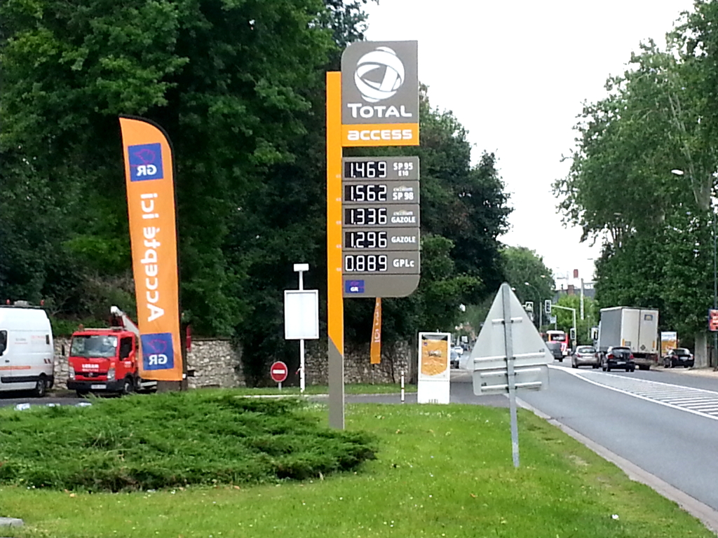 Totem prix carburants station-services TOTAL