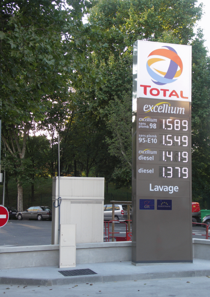 Totem prix carburant Total